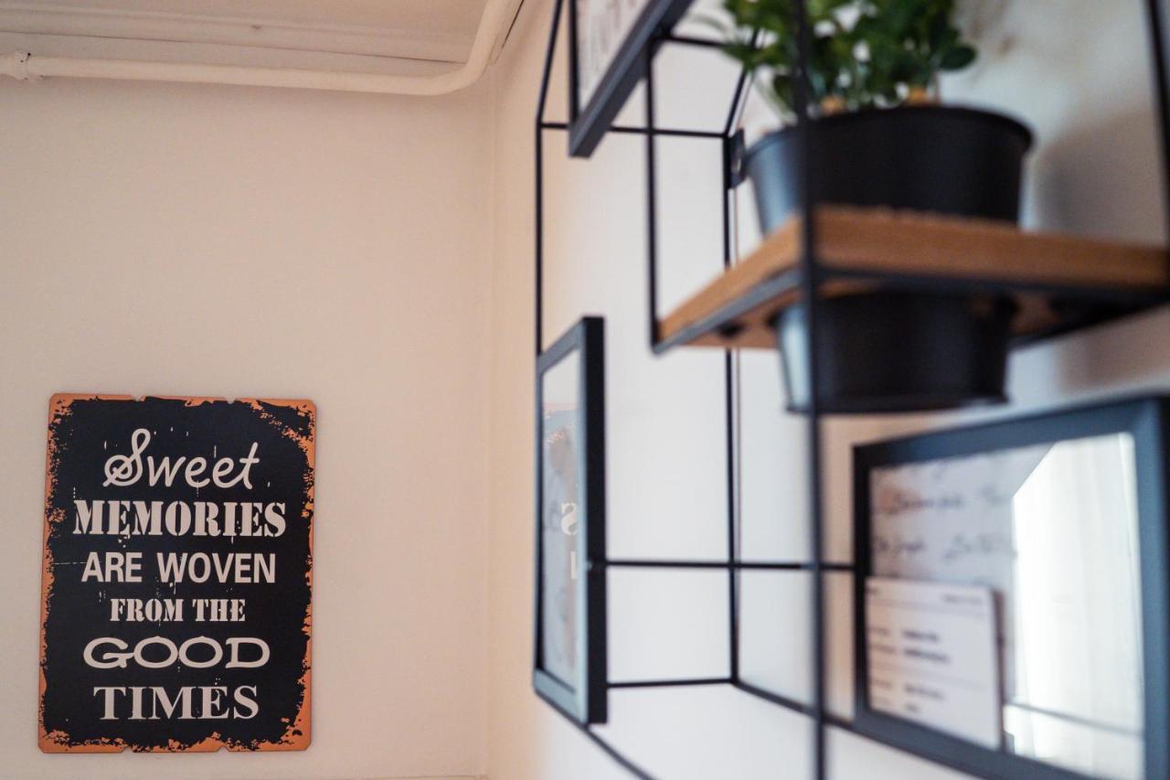 Apartament Milcov グラ・フモアルルイ エクステリア 写真