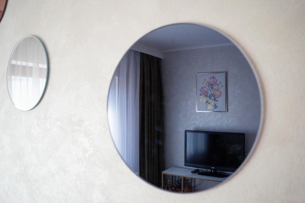 Apartament Milcov グラ・フモアルルイ エクステリア 写真